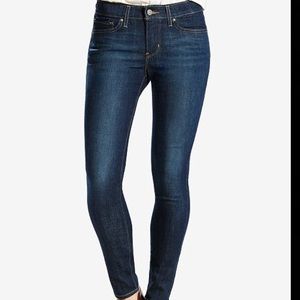 Levis 711 skinny jeans, indigo. Size 31.